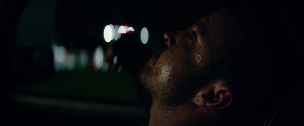 Triple 9 (2016) BluRay Hin + Eng + Tam + Tel 720p x264 AVC AAC 2.0 ESub.mkv.0002